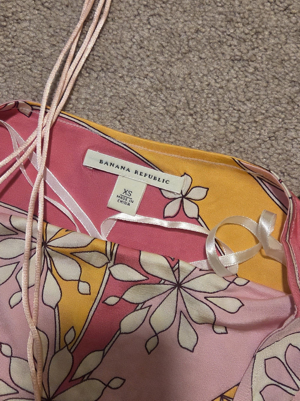 Banana Republic Silk Pink & Yellow Geometric Floral Halter Top - Picture 3 of 4